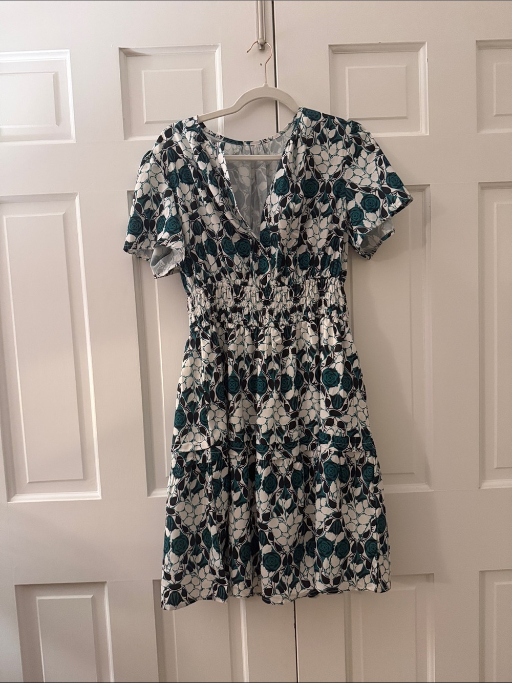 Floral V-Neck Short Sleeve Dress in Teal and White